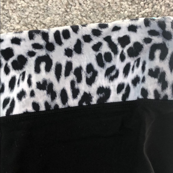 Victoria Secret PINK leggings w/leopard waist band - Picture 2 of 5